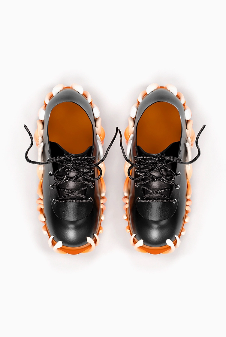 3d black shoes orange top